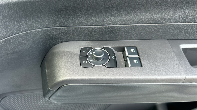 Ford Transit Courier E-Transit Courier 100kW 43kWh Trend Van Auto